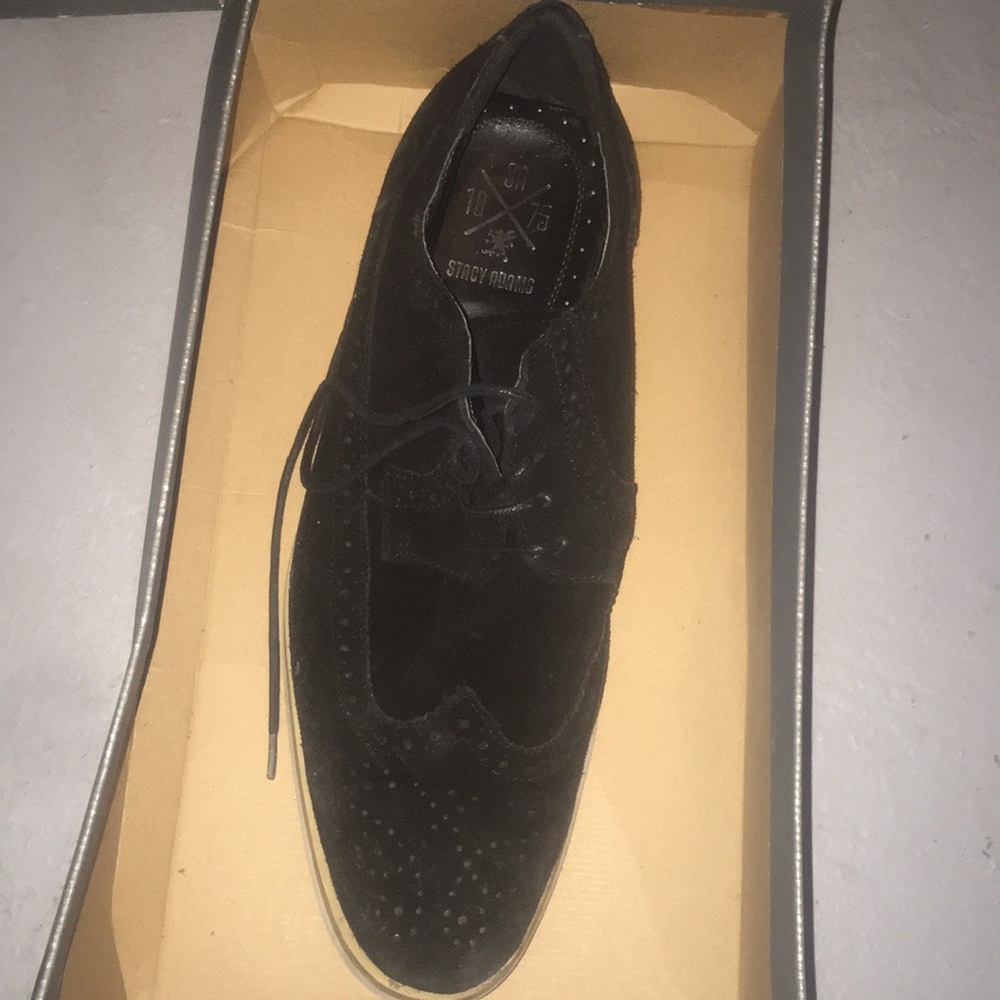 Men’s dress shoes